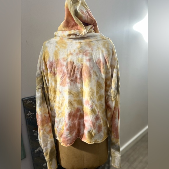 Old Navy hooded lightweight sweater - Picture 3 of 3